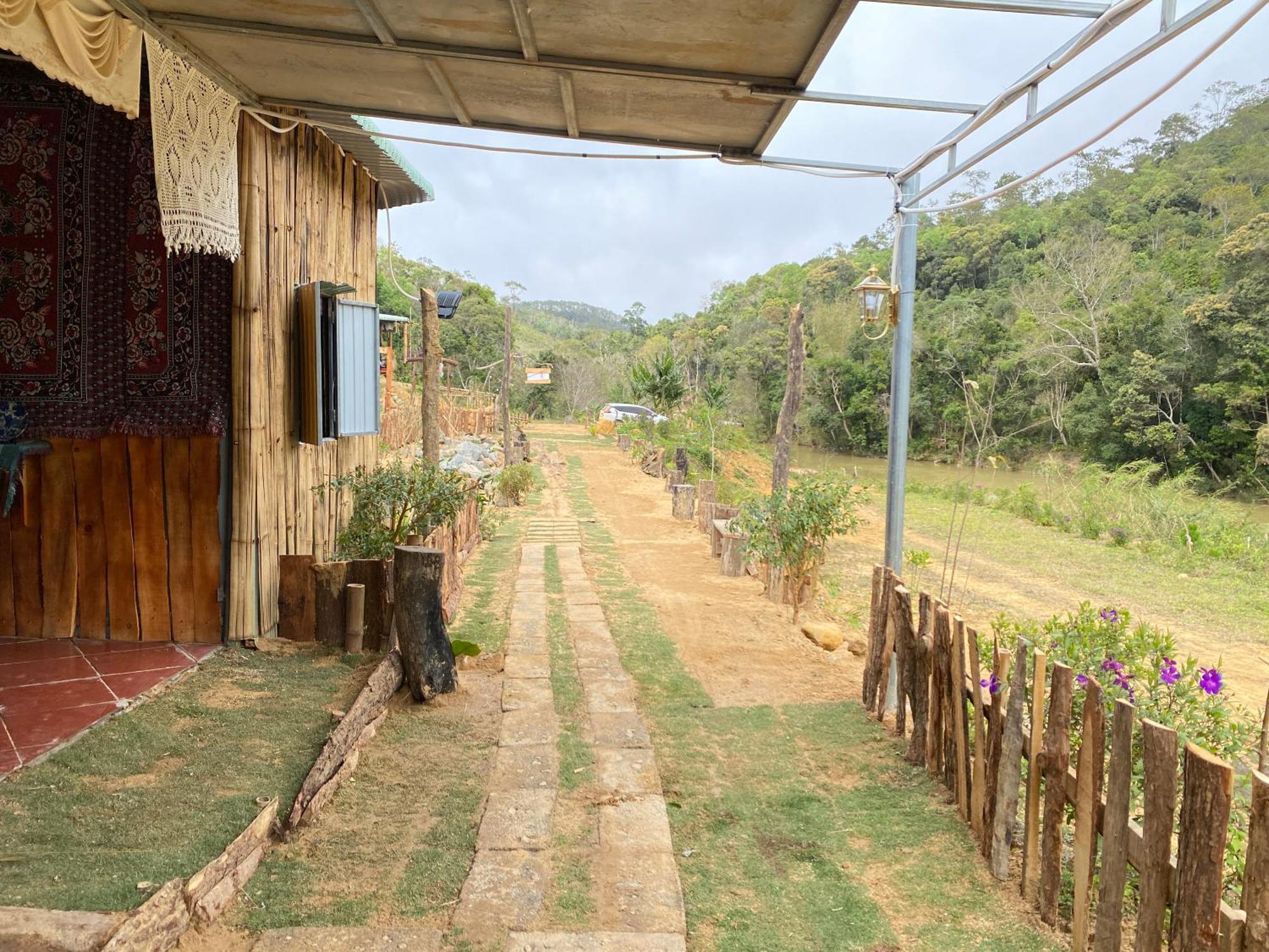 Coi Nguon Farm Glam Mang Den Hotel Kon Von Kla Luaran gambar
