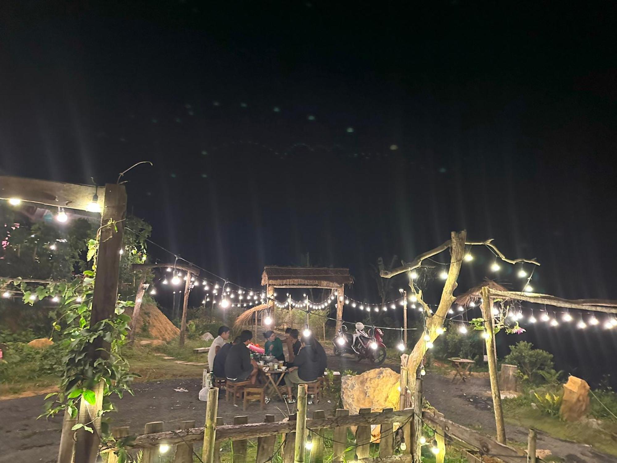 Coi Nguon Farm Glam Mang Den Hotel Kon Von Kla Luaran gambar